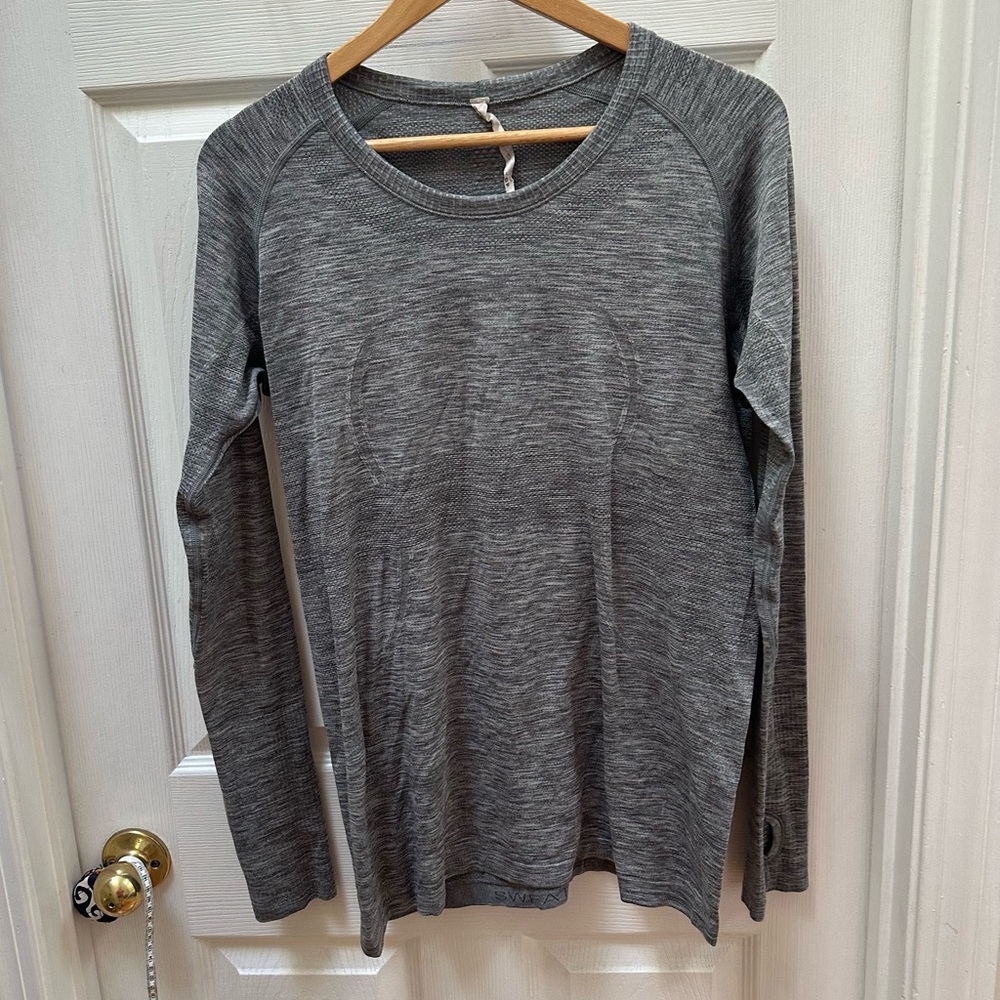 Lululemon Gray Long Sleeve Swiftly Tech crew 12 - Picture 1 of 5